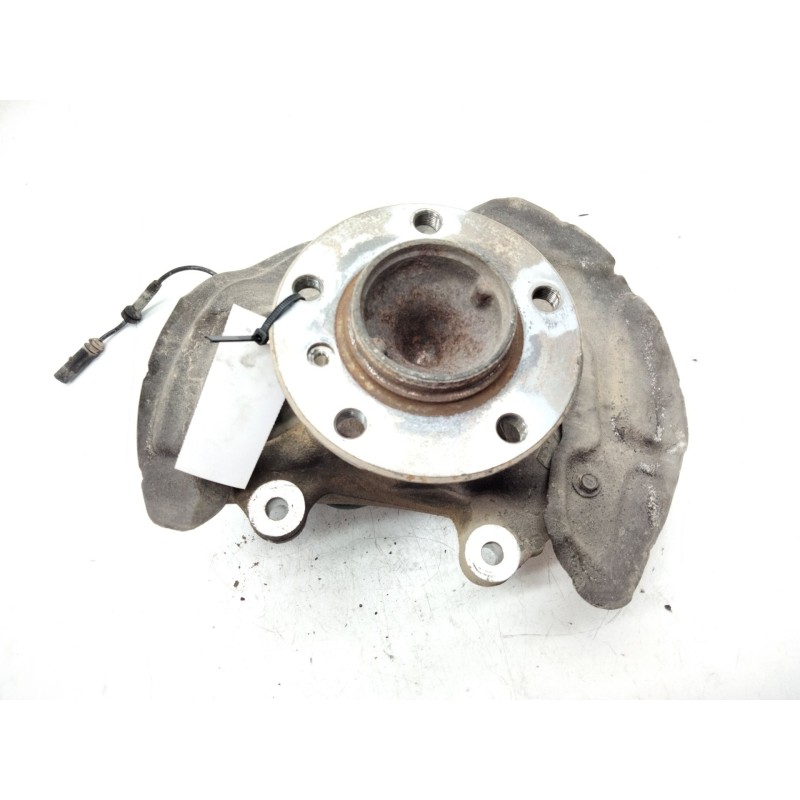 Recambio de mangueta delantera derecha para bmw 1 (f20) 118 d referencia OEM IAM 579228602  