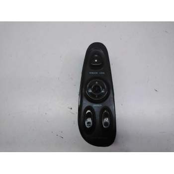 MANDO ELEVALUNAS DELANTERO IZQUIERDO B70603K 
