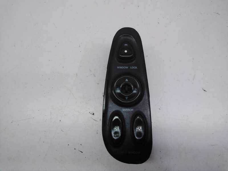 Recambio de mando elevalunas delantero izquierdo para hyundai coupe (rd) 1.6 fx referencia OEM IAM B70603K  
