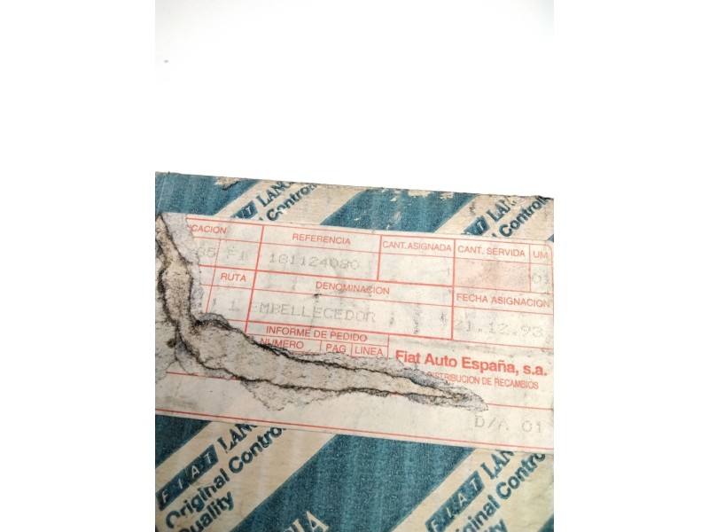 Recambio de escudo acondicionador para fiat tipo (160_) 1.7 d (160.ag) referencia OEM IAM 181124080 NEGRO 