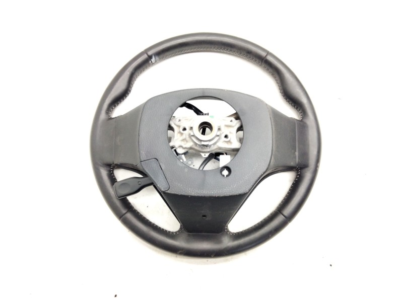 Recambio de volante para toyota auris referencia OEM IAM 6212135  