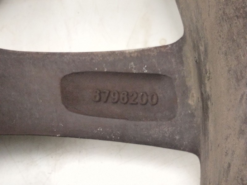 Recambio de llanta aluminio para bmw 1 (f20) 118 d referencia OEM IAM 6796200  