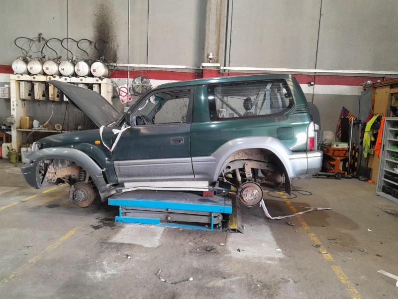 toyota land cruiser 90 (_j9_) del año 1999