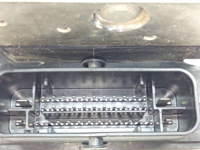 Recambio de abs para toyota auris referencia OEM IAM 4454002530  