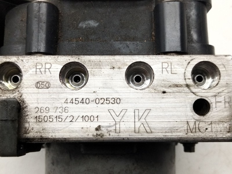 Recambio de abs para toyota auris referencia OEM IAM 4454002530  