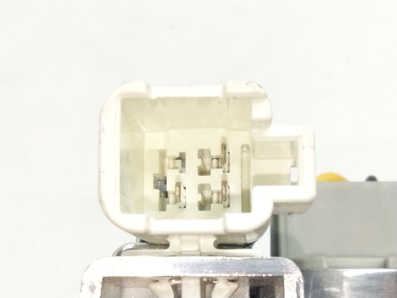 Recambio de piloto trasero derecho porton para toyota auris referencia OEM IAM 02344  