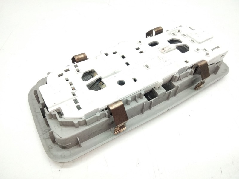 Recambio de luz interior para toyota auris referencia OEM IAM 8125005030  