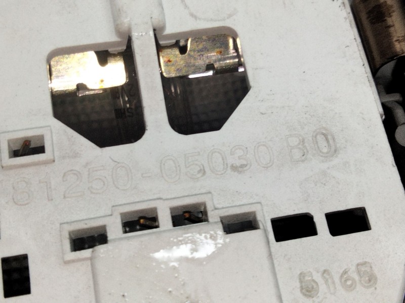 Recambio de luz interior para toyota auris referencia OEM IAM 8125005030  