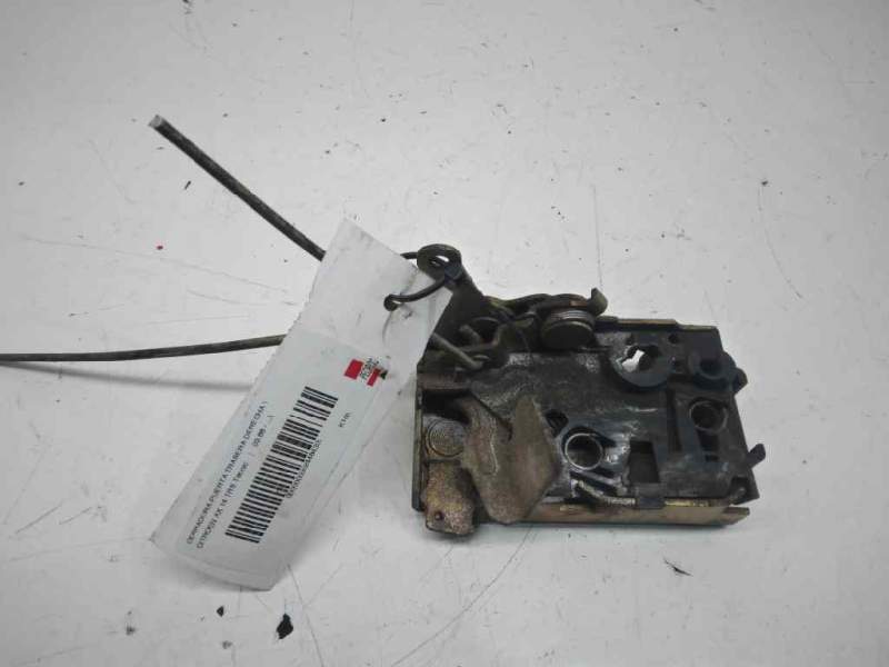 Recambio de cerradura puerta trasera derecha para citroën ax 14 trs tecnic referencia OEM IAM 913836  