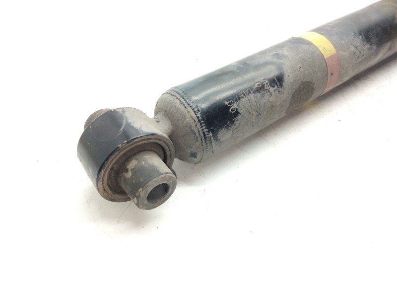 Recambio de amortiguador trasero izquierdo para toyota auris referencia OEM IAM 4853002E70  