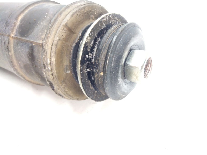 Recambio de amortiguador trasero izquierdo para toyota auris referencia OEM IAM 4853002E70  