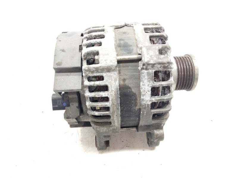 Recambio de alternador para audi a5 sportback (8t) 2.0 16v tdi referencia OEM IAM 03L903017E  