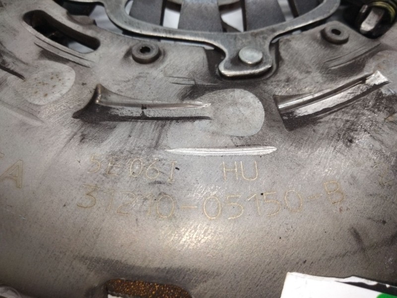 Recambio de prensa embrague para toyota auris referencia OEM IAM 3121005150B  