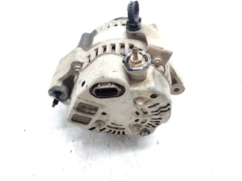 Recambio de alternador para toyota land cruiser 90 (_j9_) 3.0 td (kzj90_, kzj95_) referencia OEM IAM   