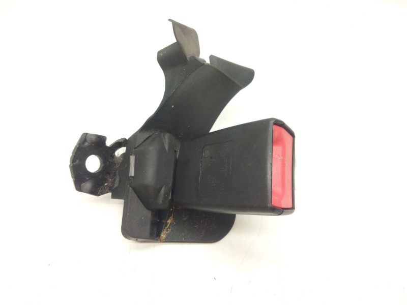 Recambio de enganche cinturon trasero derecho para audi a5 sportback (8t) 2.0 16v tdi referencia OEM IAM 8K0858740AC  