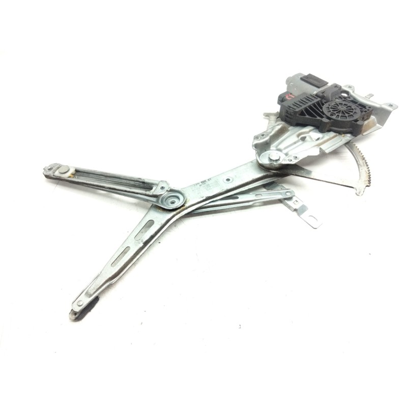 Recambio de elevalunas delantero derecho para opel zafira a monospace (t98) 2.2 dti 16v (f75) referencia OEM IAM 13132221  