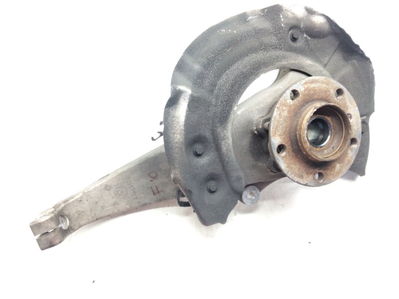 Recambio de mangueta delantera derecha para bmw 5 (f10) 520 d xdrive referencia OEM IAM 677775205  