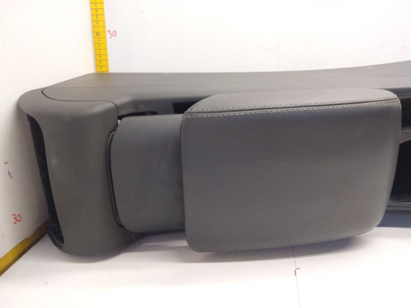 Recambio de reposabrazos para audi a5 sportback (8t) 2.0 16v tdi referencia OEM IAM   