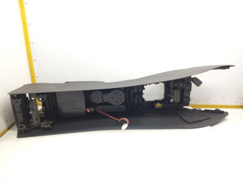 Recambio de reposabrazos para audi a5 sportback (8t) 2.0 16v tdi referencia OEM IAM   