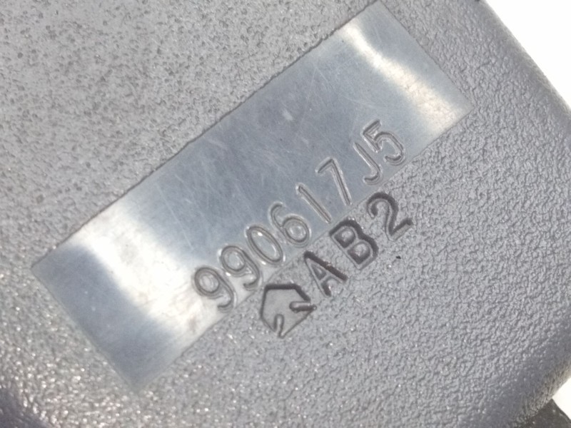 Recambio de enganche cinturon delantero central para toyota land cruiser 90 (_j9_) 3.0 td (kzj90_, kzj95_) referencia OEM IAM 99