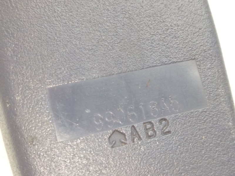 Recambio de enganche cinturon delantero central para toyota land cruiser 90 (_j9_) 3.0 td (kzj90_, kzj95_) referencia OEM IAM 99