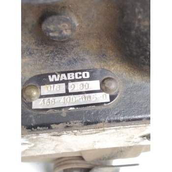 Recambio de valvula para mercedes-benz actros referencia OEM IAM 4684000050  REGULADOR DE FRENO