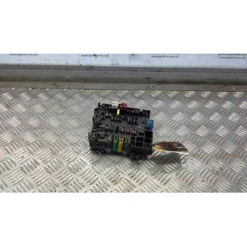Recambio de caja fusibles para citroën xsara picasso 2.0 hdi referencia OEM IAM 2560907  