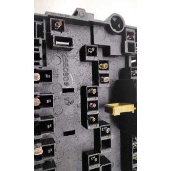 Recambio de caja fusibles para citroën xsara picasso 2.0 hdi referencia OEM IAM 2560907  