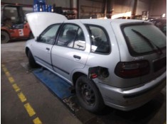 nissan almera (n15) del año 2000 2