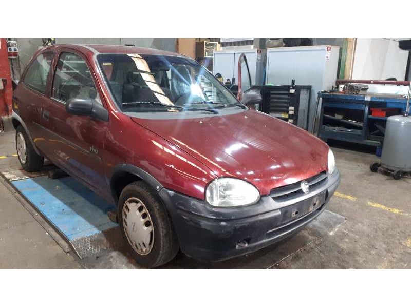 opel corsa b del año 1996