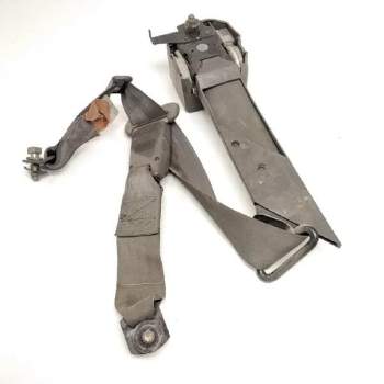 Recambio de cinturon seguridad trasero izquierdo para nissan bluebird (910) 2.0 diesel referencia OEM IAM   11414