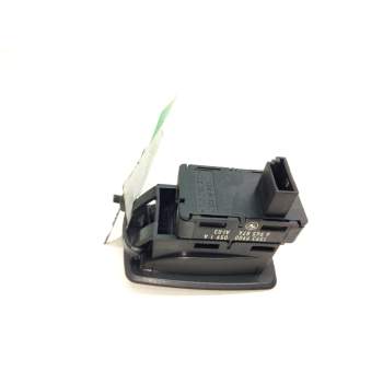 Recambio de mando elevalunas trasero derecho para bmw serie 3 touring (e91) 318d referencia OEM IAM 6945874  