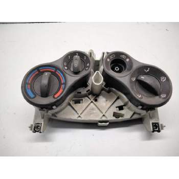 Recambio de mando climatizador para fiat panda (169) 1.2 8v emotion referencia OEM IAM 5A0243200 5A0243700 
