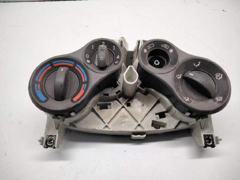 Recambio de mando climatizador para fiat panda (169) 1.2 8v emotion referencia OEM IAM 5A0243200 5A0243700 