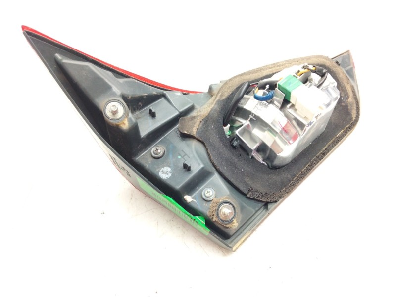 Recambio de piloto trasero derecho porton para toyota auris referencia OEM IAM   