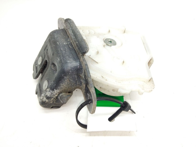 Recambio de cerradura maletero / porton para toyota auris referencia OEM IAM   