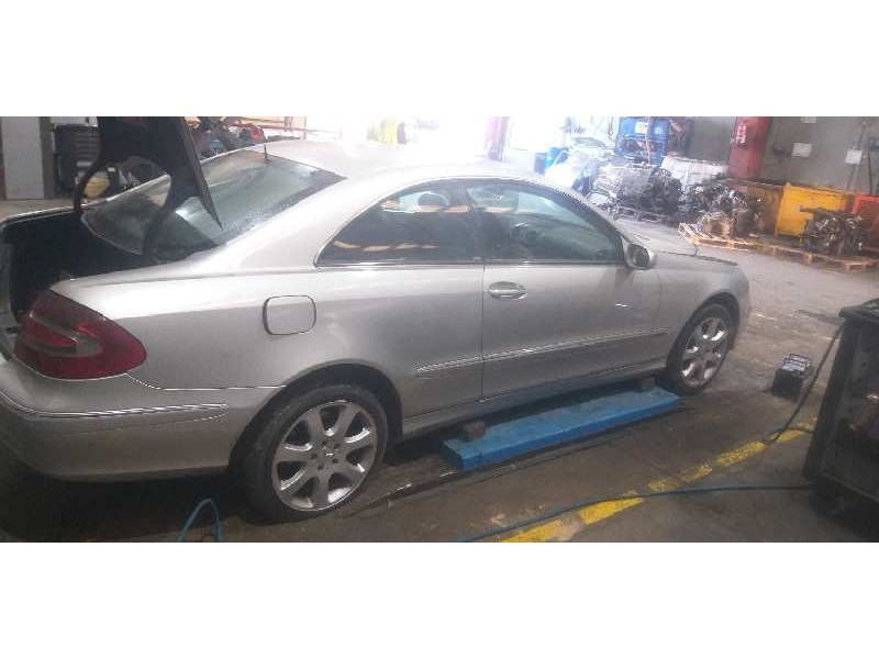 mercedes-benz clase clk (w209) coupe del año 2004