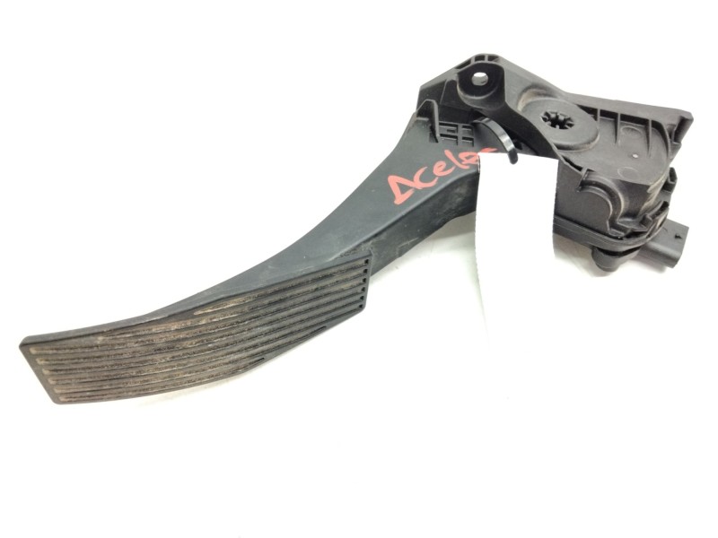 Recambio de pedal acelerador para opel astra k sports tourer excellence referencia OEM IAM 13466235  