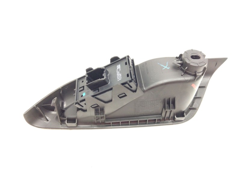 Recambio de mando elevalunas trasero derecho para opel astra k sports tourer excellence referencia OEM IAM 13408452  