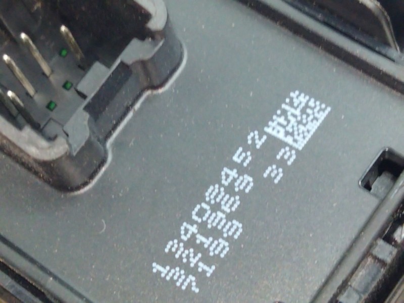 Recambio de mando elevalunas trasero derecho para opel astra k sports tourer excellence referencia OEM IAM 13408452  