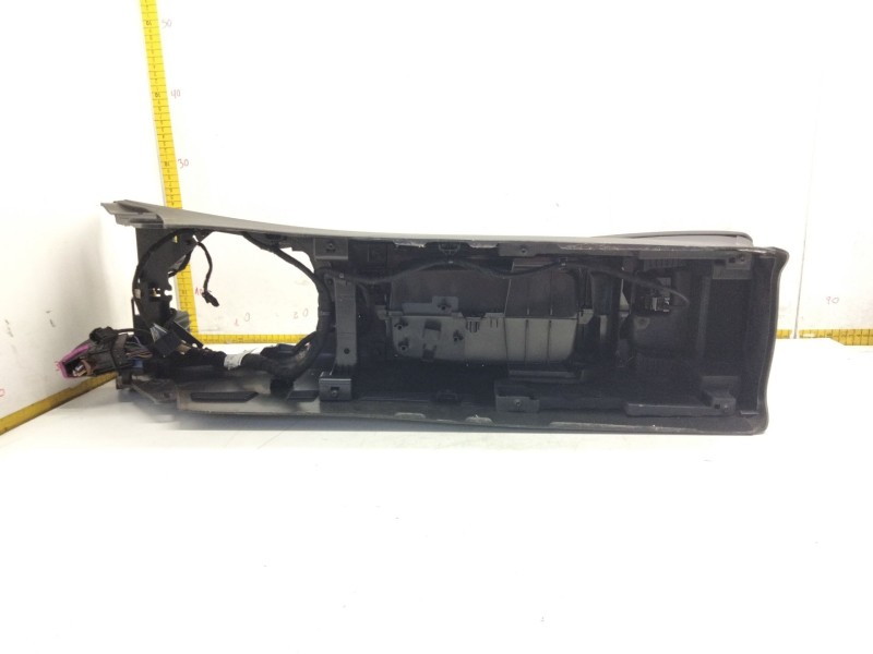 Recambio de apoyabrazos central para opel astra k sports tourer excellence referencia OEM IAM   