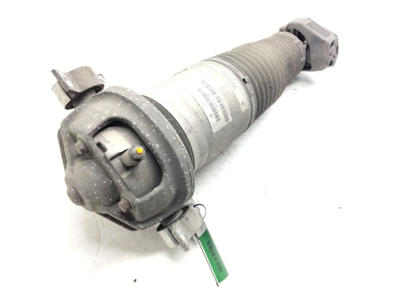 Recambio de amortiguador delantero derecho para audi q7 (4lb) 3.0 tdi quattro referencia OEM IAM 7L8616020C  