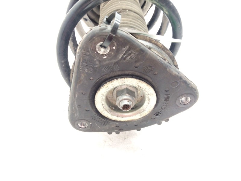 Recambio de amortiguador delantero derecho para ford c-max (ceu) titanium referencia OEM IAM AV6118045AAE  