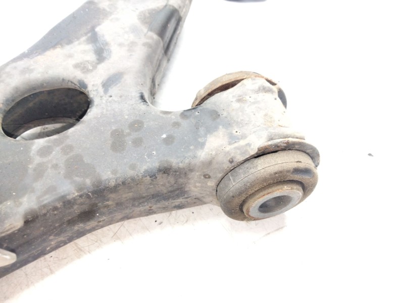 Recambio de brazo suspension inferior delantero derecho para ford c-max (ceu) titanium referencia OEM IAM AV613A262DA  