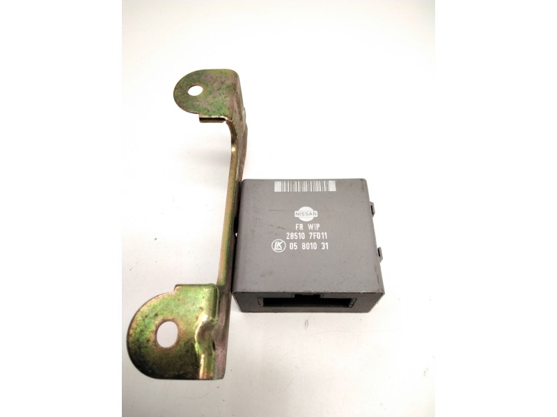 Recambio de unidad de control para nissan terrano ii (r20) 2.7 td 4wd referencia OEM IAM 285107F011 05801031 LK