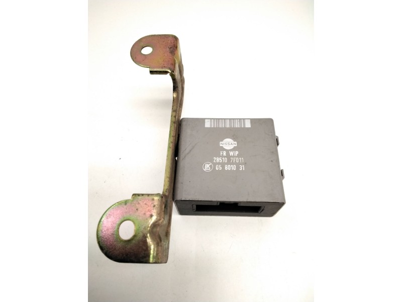 Recambio de unidad de control para nissan terrano ii (r20) 2.7 td 4wd referencia OEM IAM 285107F011 05801031 LK