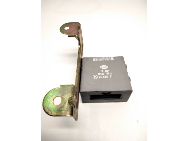 Recambio de unidad de control para nissan terrano ii (r20) 2.7 td 4wd referencia OEM IAM 285107F011 05801031 LK