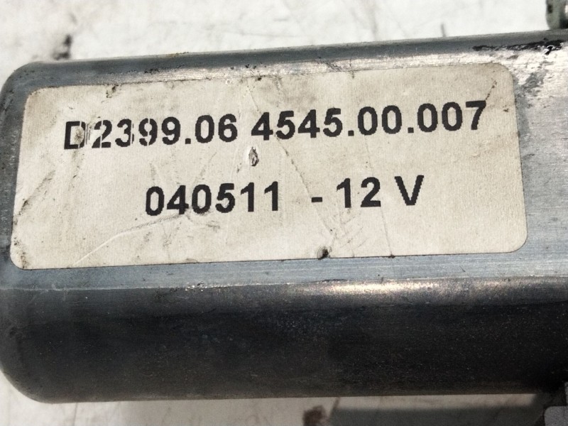 Recambio de elevalunas delantero izquierdo para audi 100 berlina (c4) 2.5 tdi referencia OEM IAM   