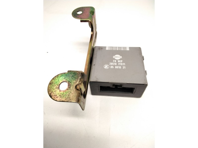 Recambio de unidad de control para nissan terrano ii (r20) 2.7 td 4wd referencia OEM IAM 285107F011 05801031 LK