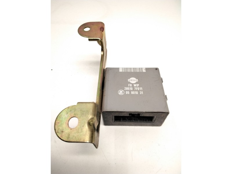 Recambio de unidad de control para nissan terrano ii (r20) 2.7 td 4wd referencia OEM IAM 285107F011 05801031 LK